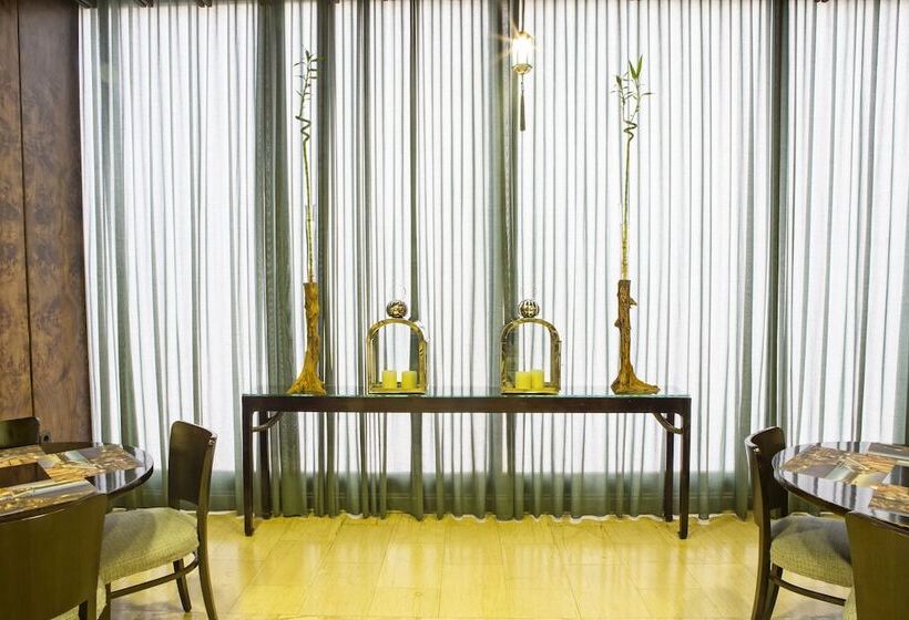 President Hotel Athens