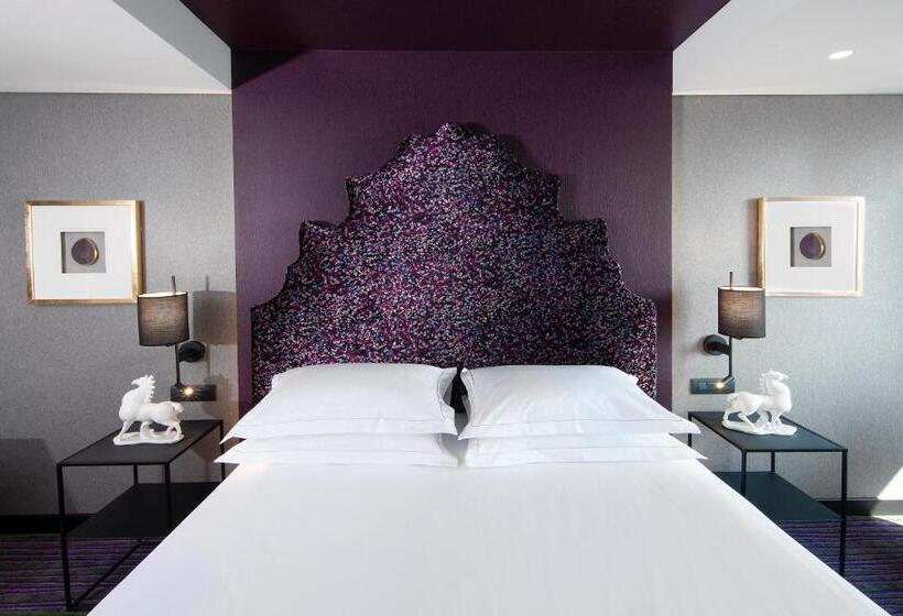 President Hotel Athens