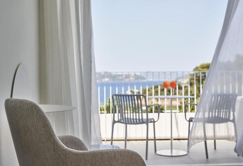 فندق Radisson Resort Plaza Skiathos