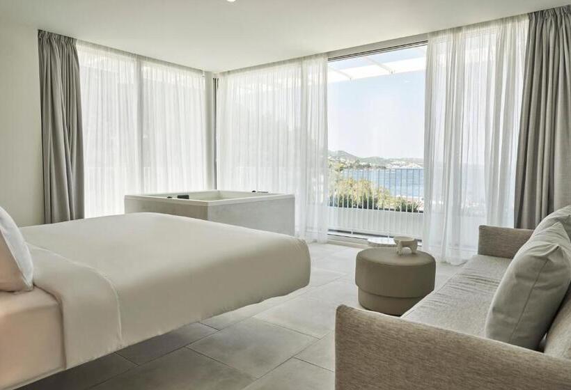 فندق Radisson Resort Plaza Skiathos