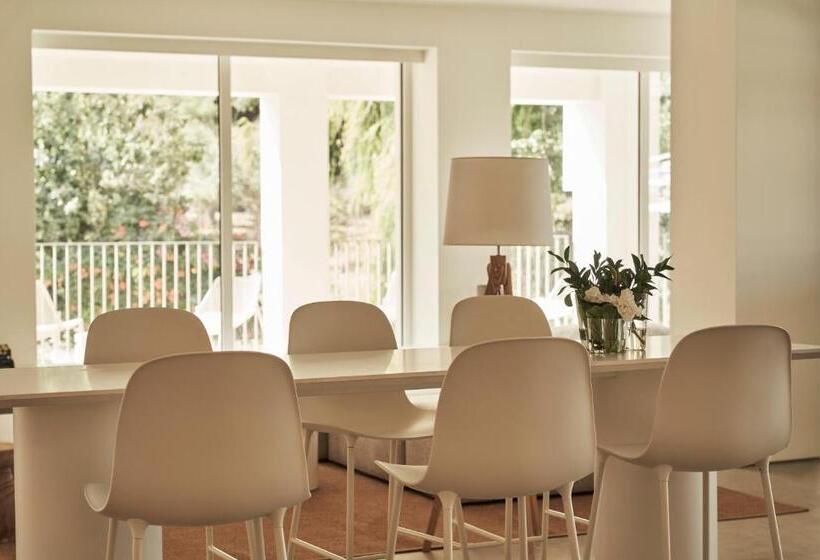 فندق Radisson Resort Plaza Skiathos