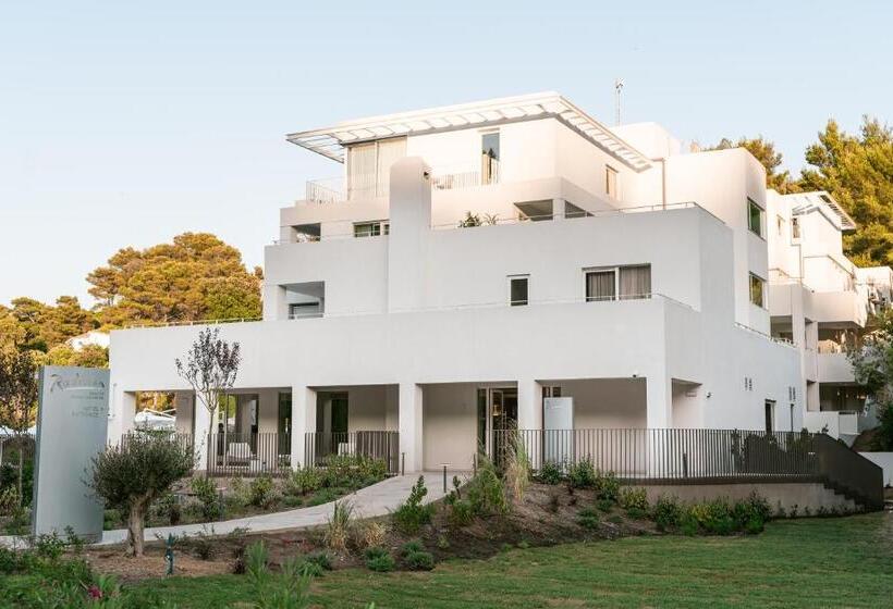 فندق Radisson Resort Plaza Skiathos