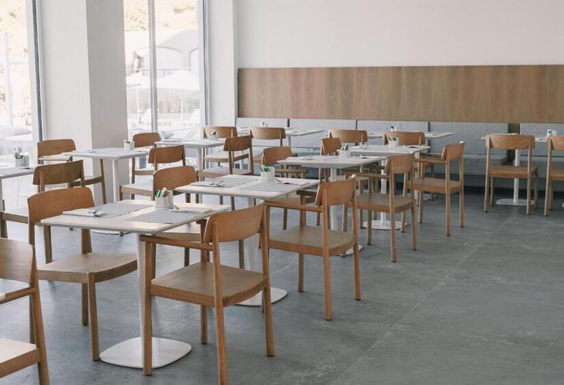 فندق Radisson Resort Plaza Skiathos