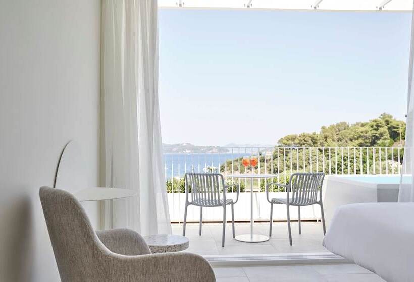 فندق Radisson Resort Plaza Skiathos