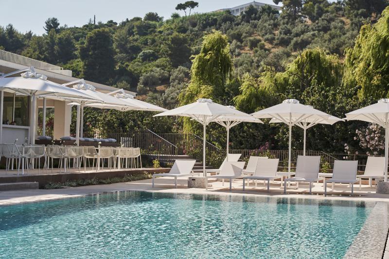 فندق Radisson Resort Plaza Skiathos