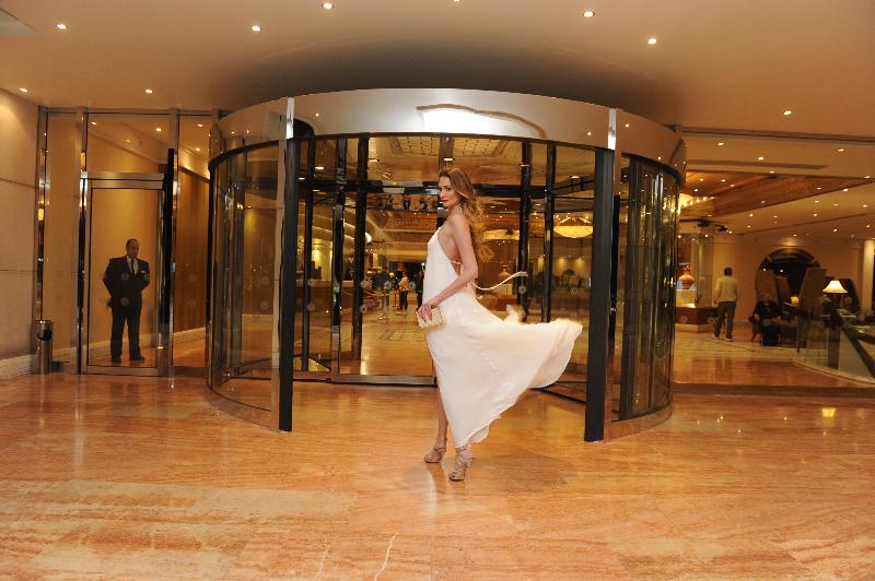 בית מלון כפרי Rodos Palace