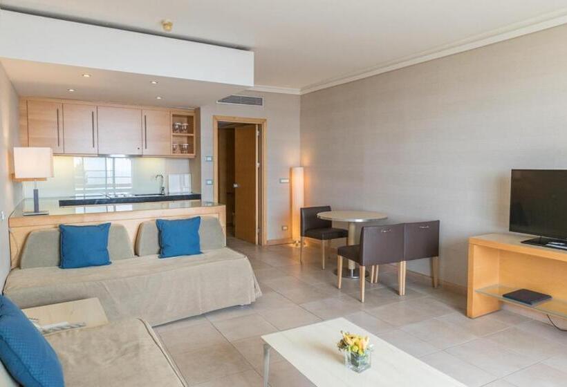 בית מלון כפרי Rodos Palace