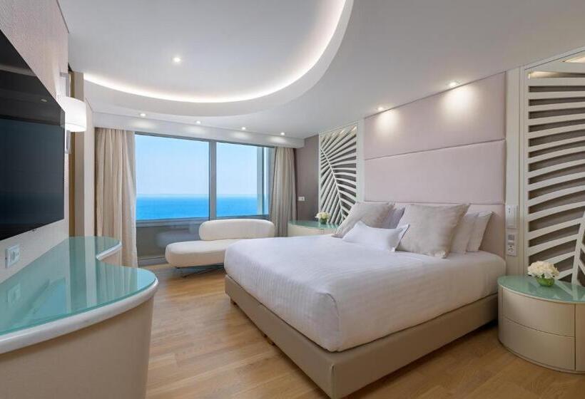 בית מלון כפרי Rodos Palace