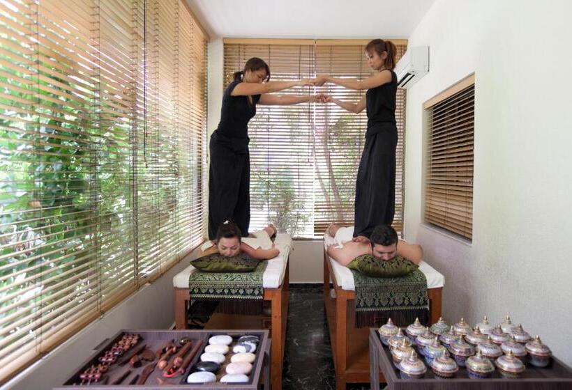 בית מלון כפרי Rodos Palace