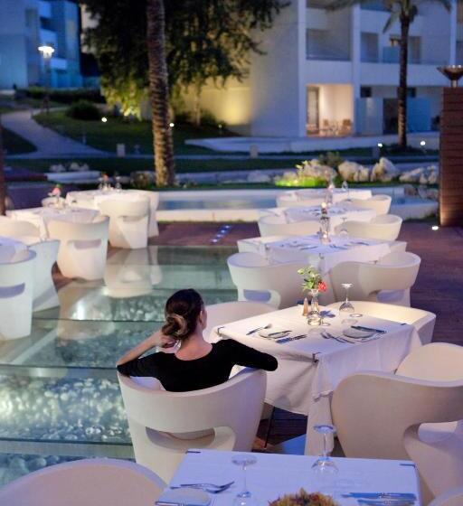 בית מלון כפרי Rodos Palace