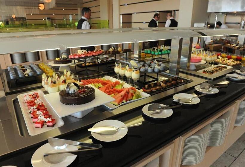 בית מלון כפרי Rodos Palace