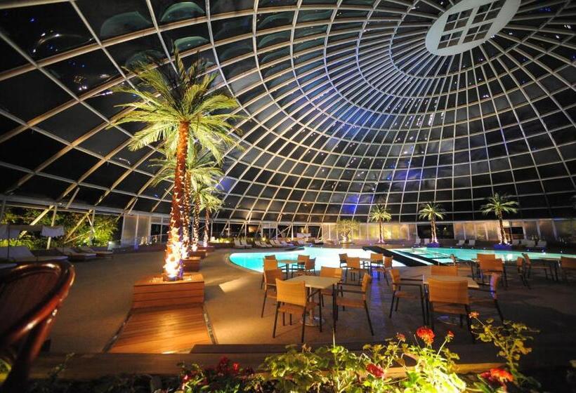 בית מלון כפרי Rodos Palace