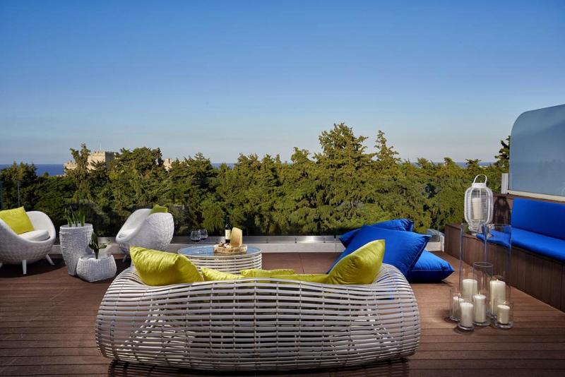 בית מלון כפרי Rodos Park