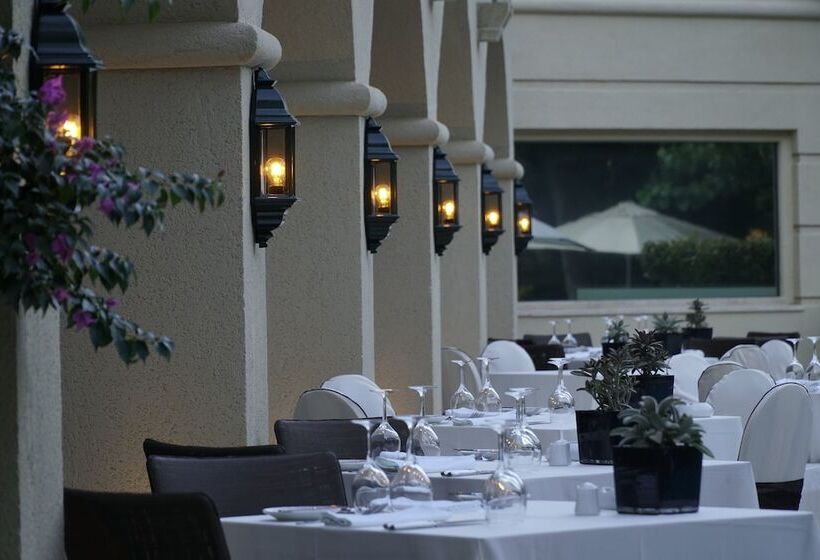 בית מלון כפרי Rodos Park