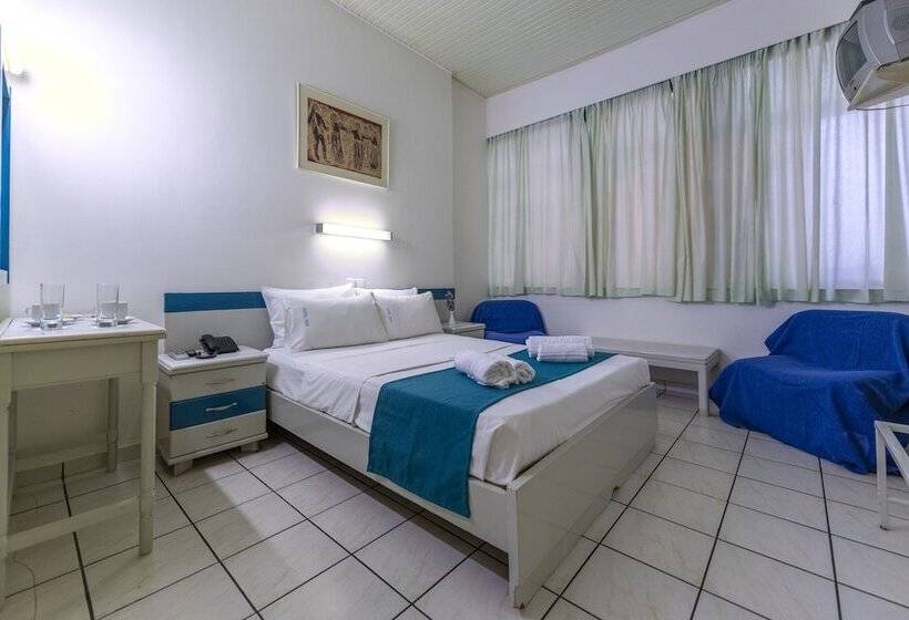 בית מלון כפרי Roy