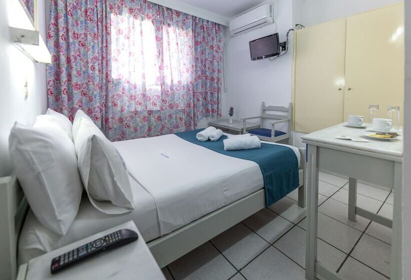 בית מלון כפרי Roy