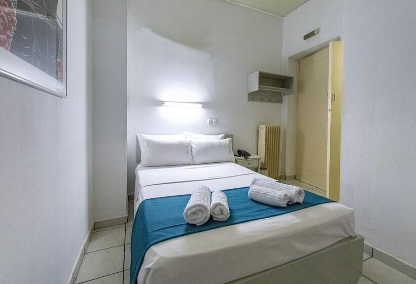 בית מלון כפרי Roy