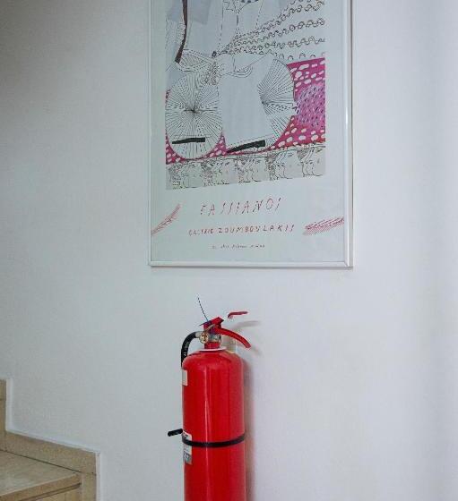 בית מלון כפרי Roy