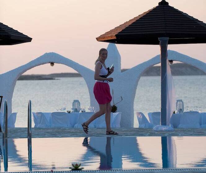 فندق Selina Paros