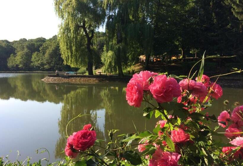 ホテル Síkfőkút