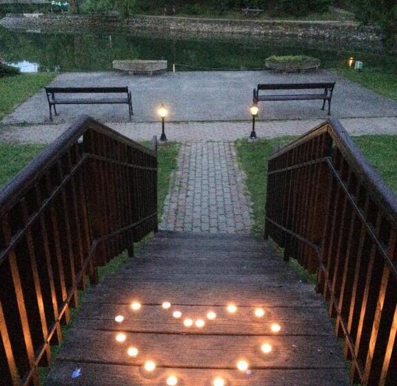 ホテル Síkfőkút