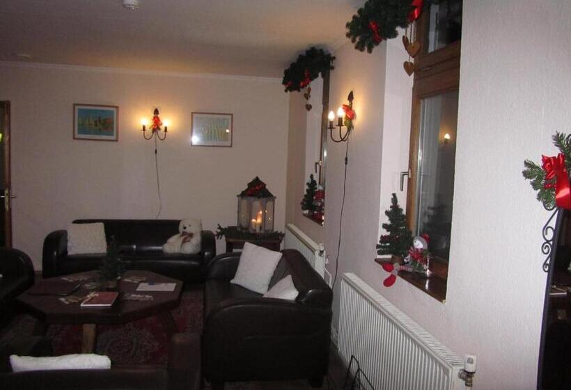 ホテル Síkfőkút