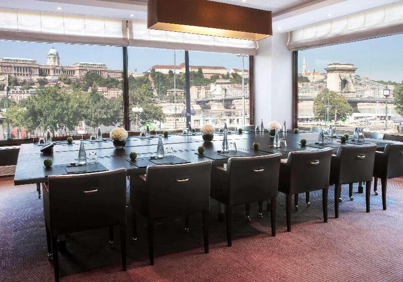 בית מלון כפרי Sofitel Budapest