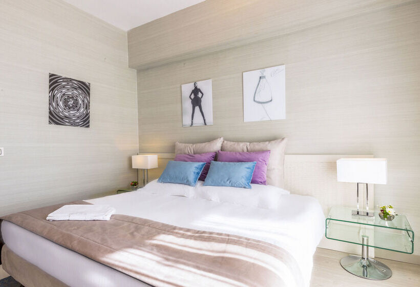 Отель St George Lycabettus Lifestyle