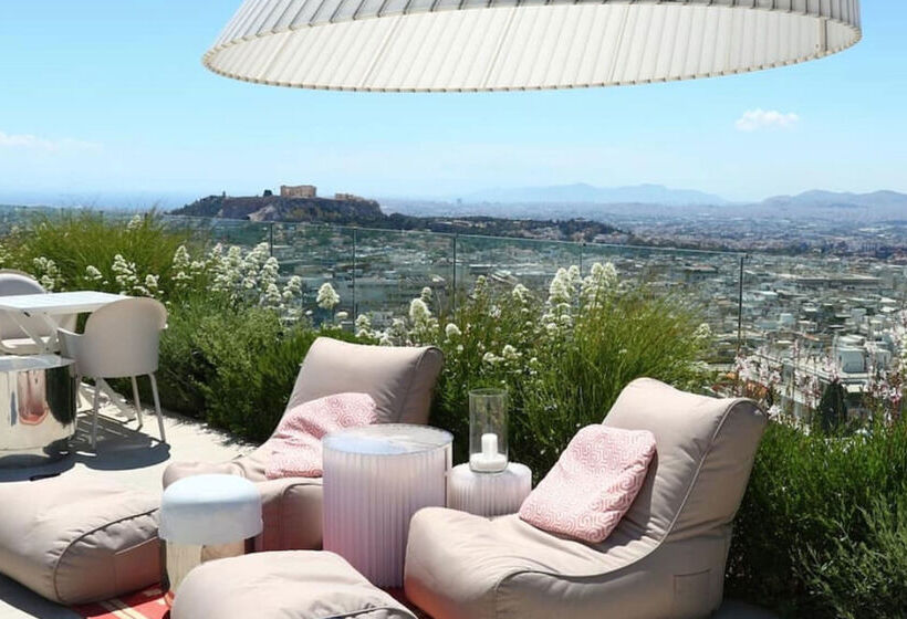 Отель St George Lycabettus Lifestyle