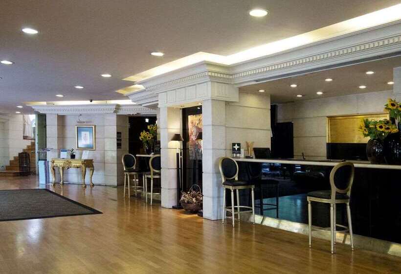 Отель St George Lycabettus Lifestyle