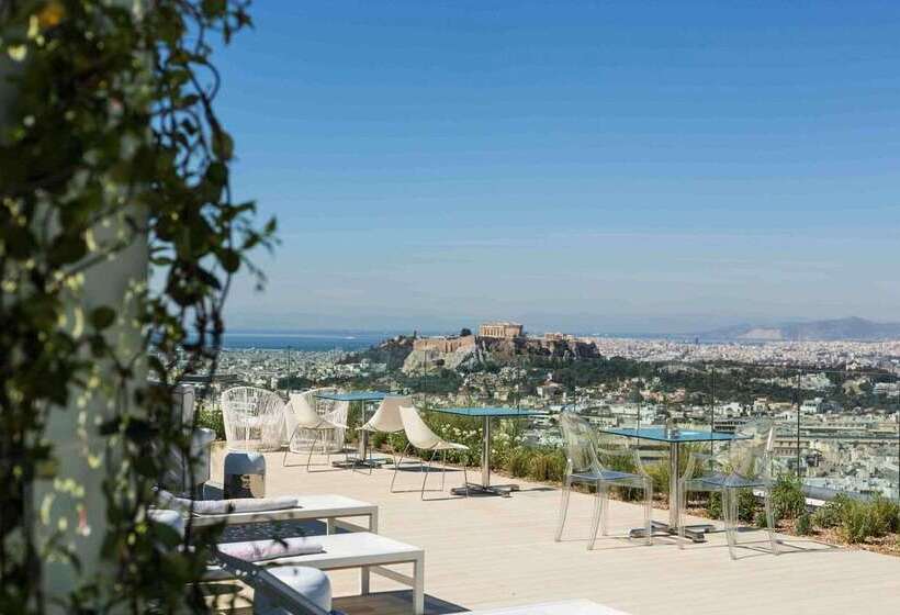 Отель St George Lycabettus Lifestyle