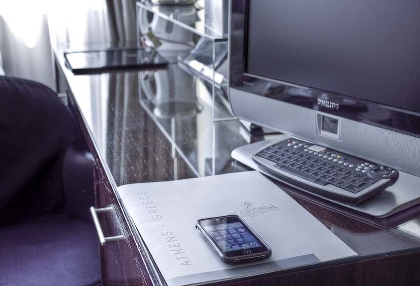 Отель St George Lycabettus Lifestyle