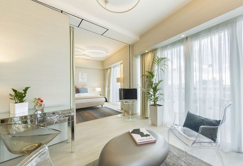 Отель St George Lycabettus Lifestyle