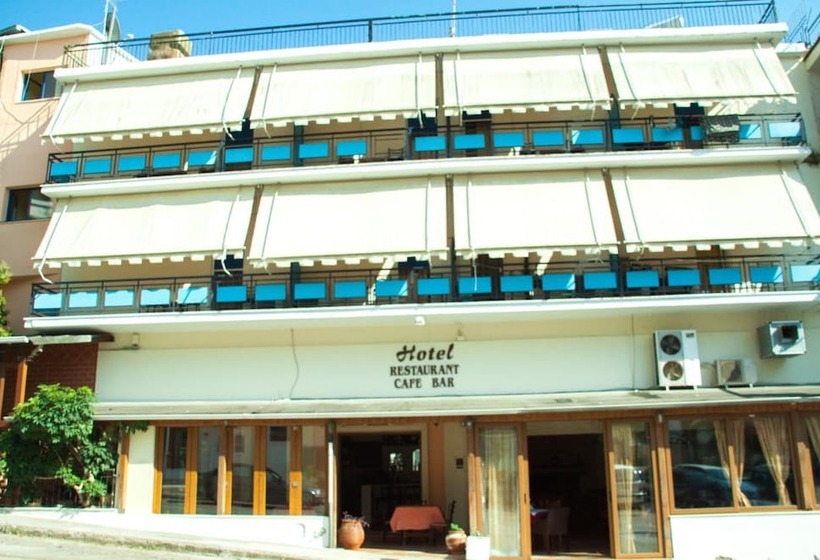 ホテル Stavrodromi