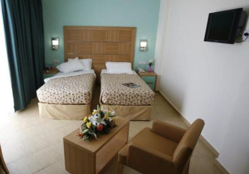 Sun Palace Hotel   All Inclusive