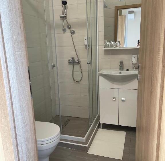 酒店 Szőlőfürt Fogadó