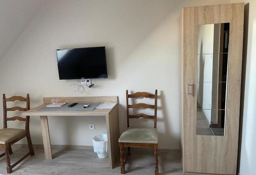 酒店 Szőlőfürt Fogadó