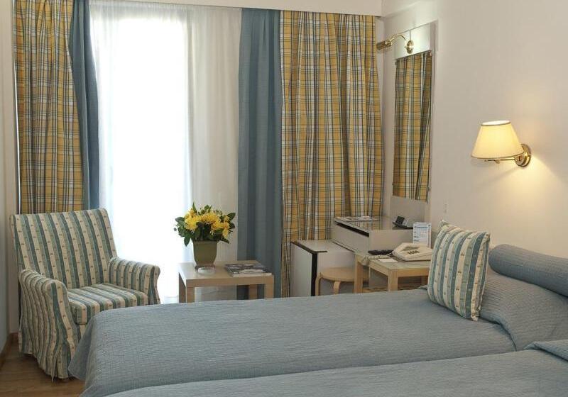 The Park Hotel Piraeus