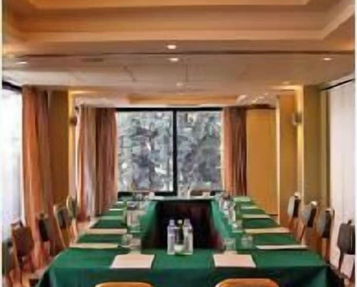 The Park Hotel Piraeus