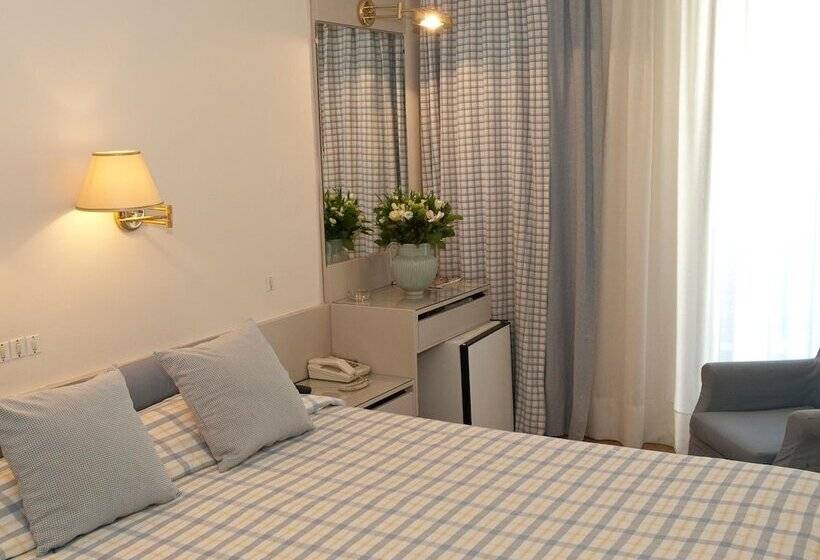 The Park Hotel Piraeus