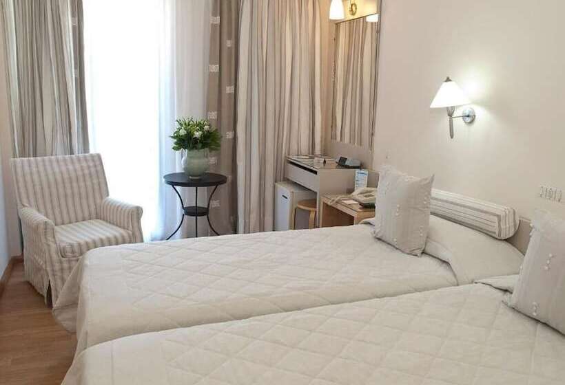 The Park Hotel Piraeus