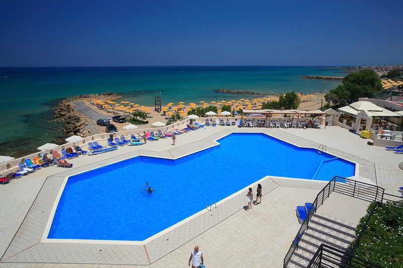 בית מלון כפרי Themis Beach