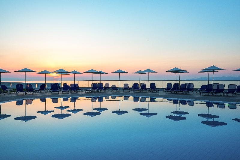 בית מלון כפרי Themis Beach