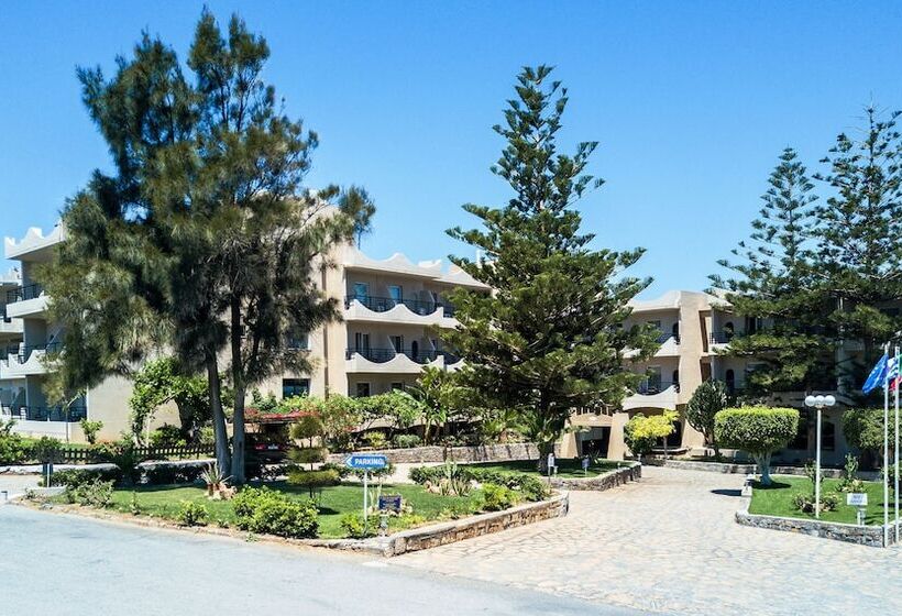 בית מלון כפרי Themis Beach