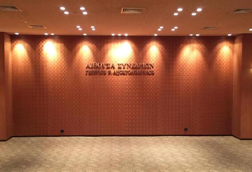 בית מלון כפרי Theoxenia Palace