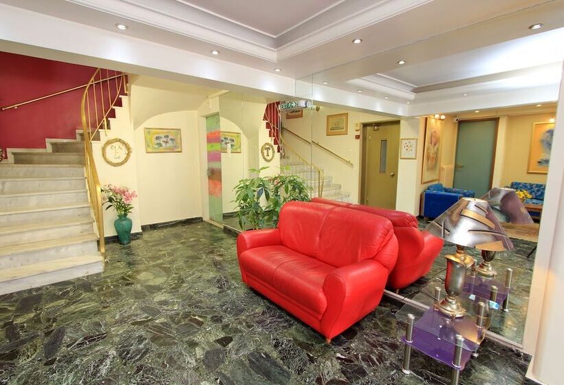 Triton Hotel Piraeus