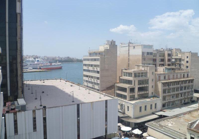 Triton Hotel Piraeus