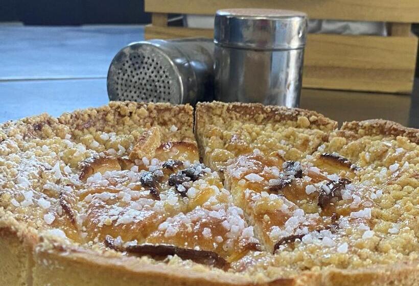 בית מלון כפרי Tselikas