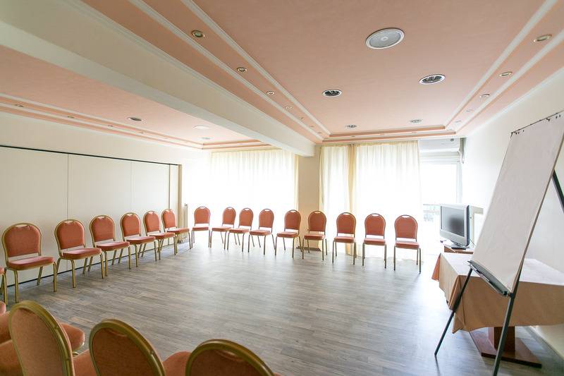 Tzaki Hotel & Restaurant Patras