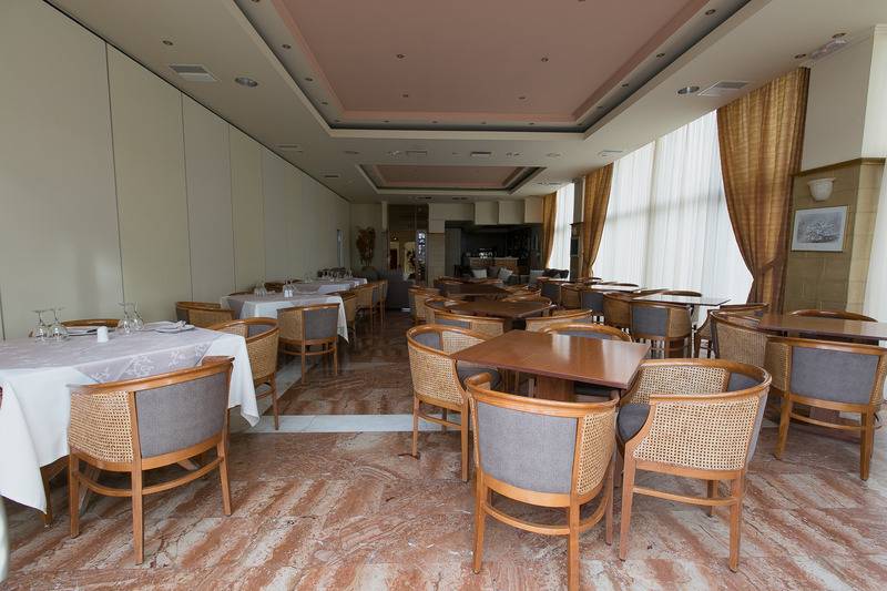 Tzaki Hotel & Restaurant Patras